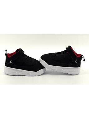 Air Jordan Max Aura 2 'Black Red'